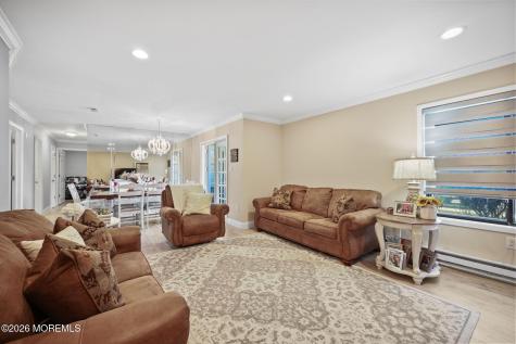 72 Overlook Way Englishtown NJ 07726