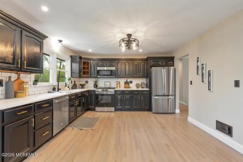4 Blue Hills Drive Holmdel NJ 07733