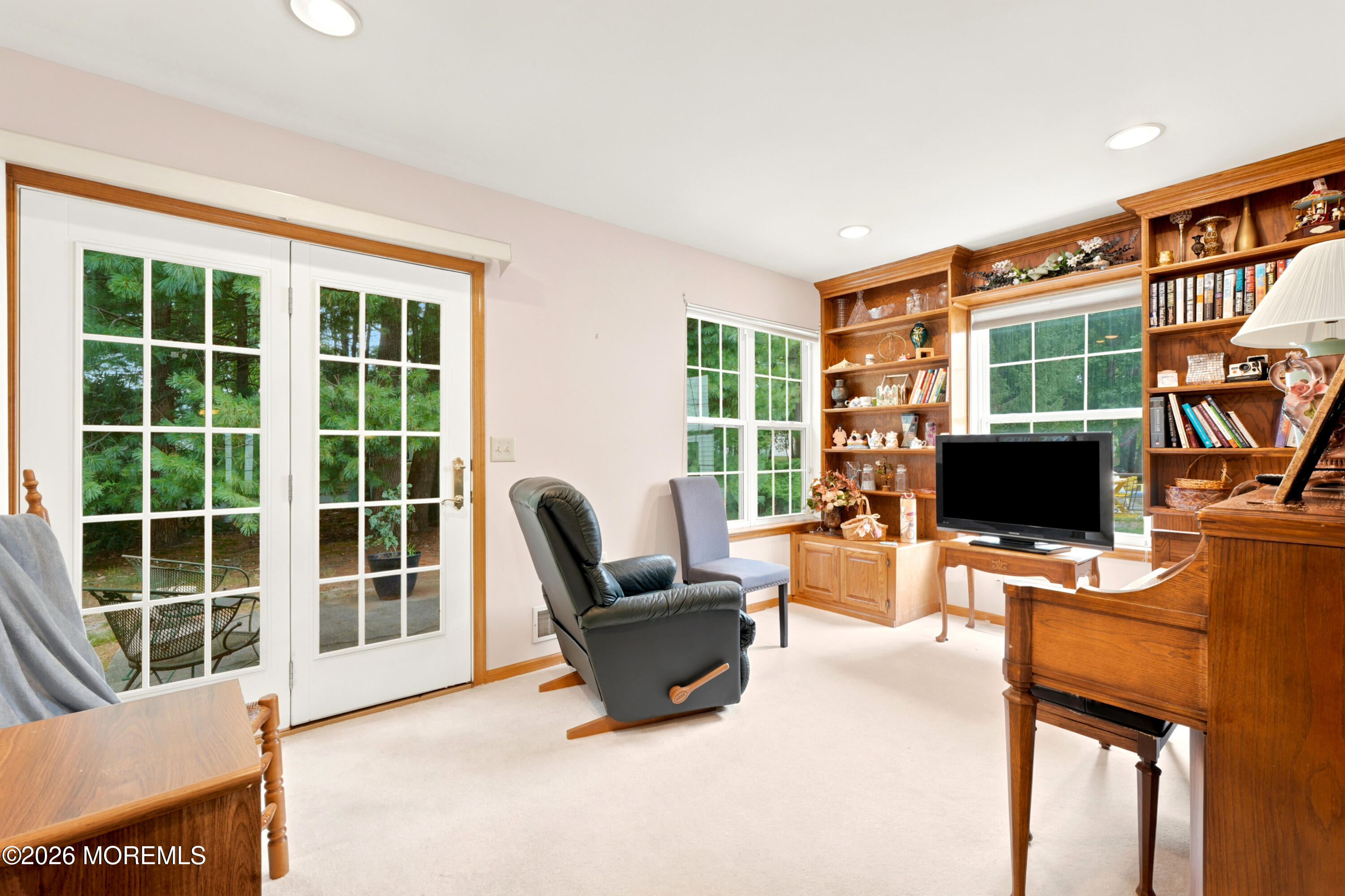16 Angus Court Jackson NJ 08527