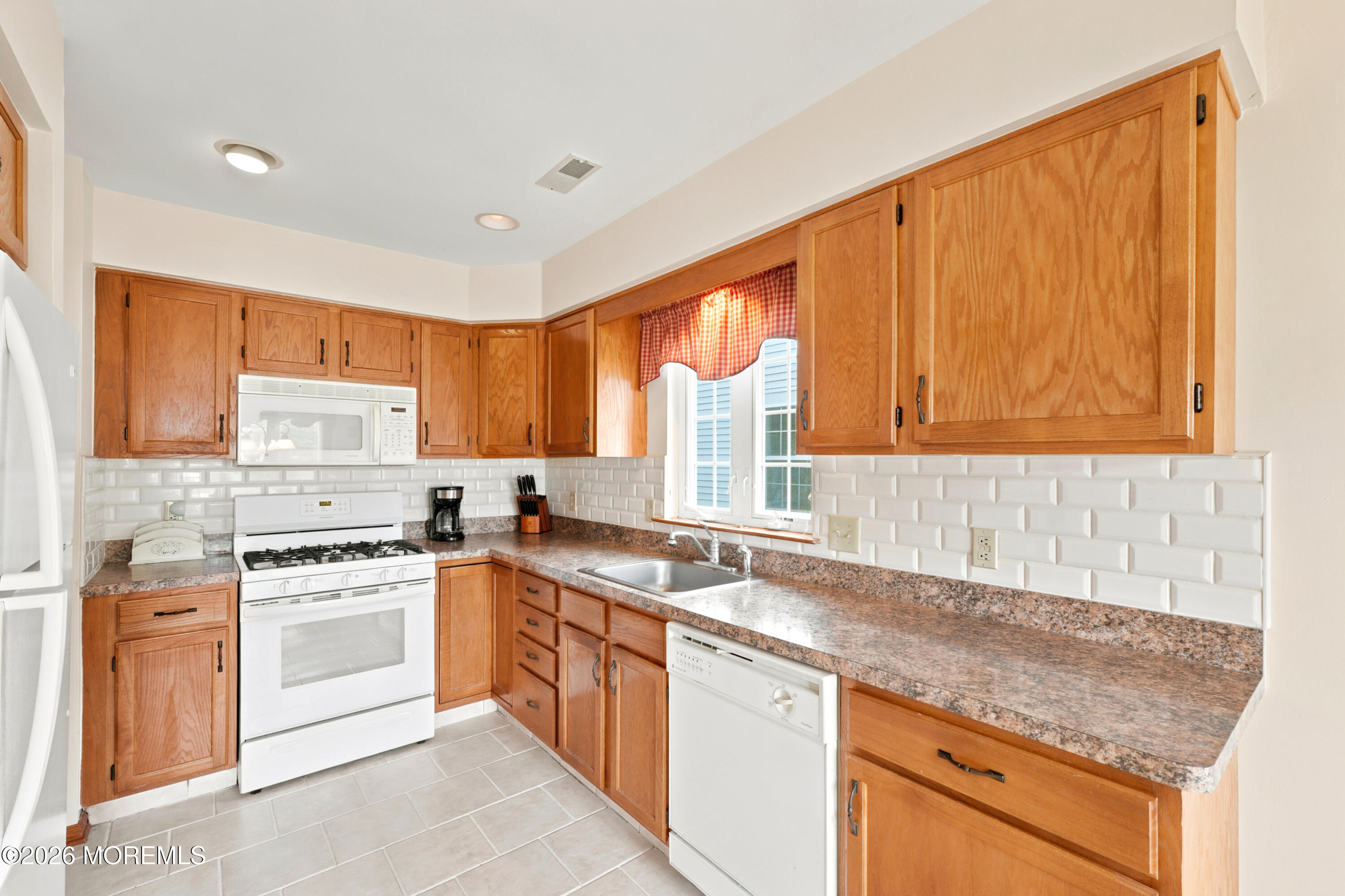 16 Angus Court Jackson NJ 08527