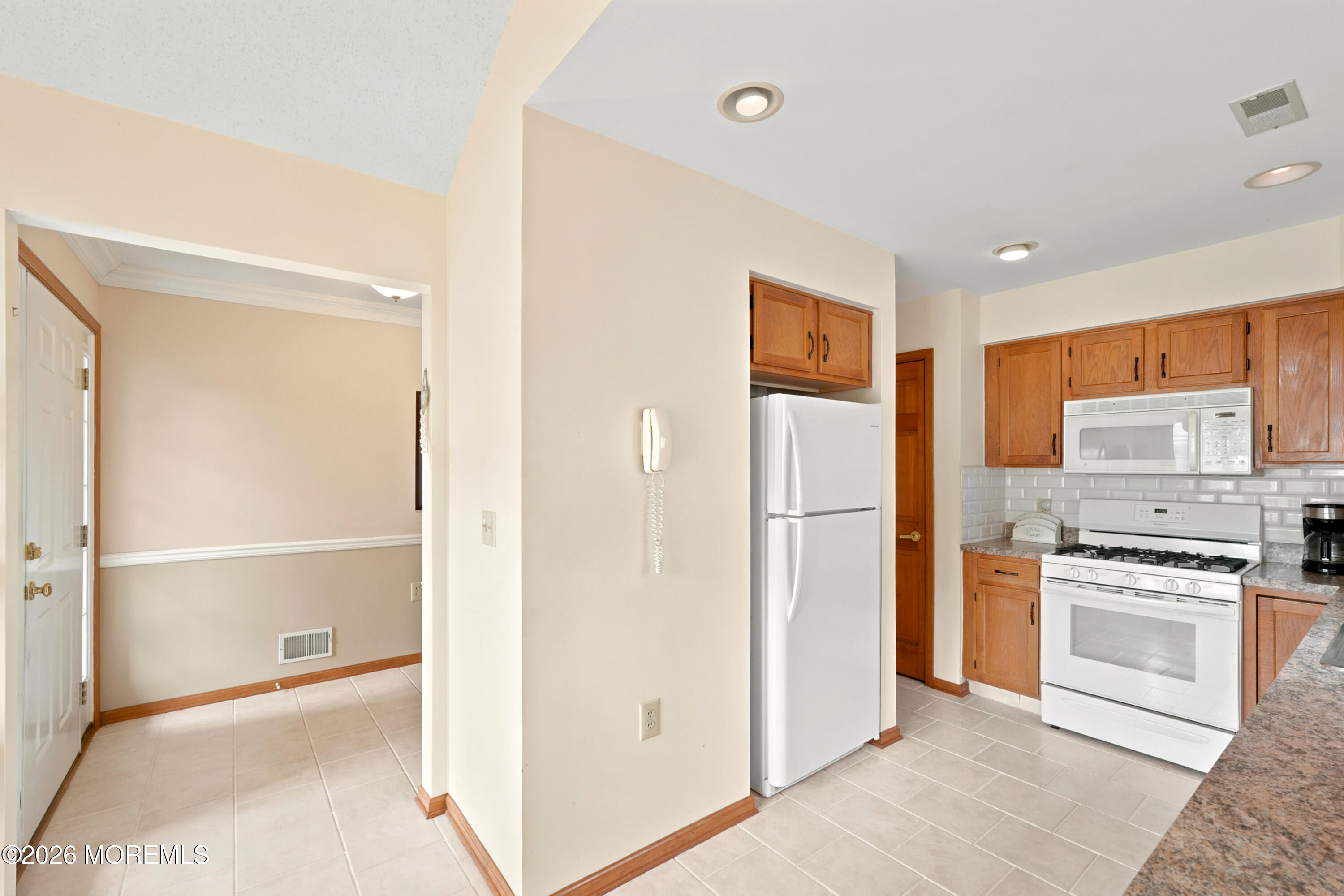 16 Angus Court Jackson NJ 08527
