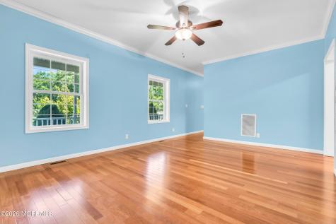 563 Vanderbilt Avenue Bayville NJ 08721