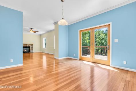 563 Vanderbilt Avenue Bayville NJ 08721
