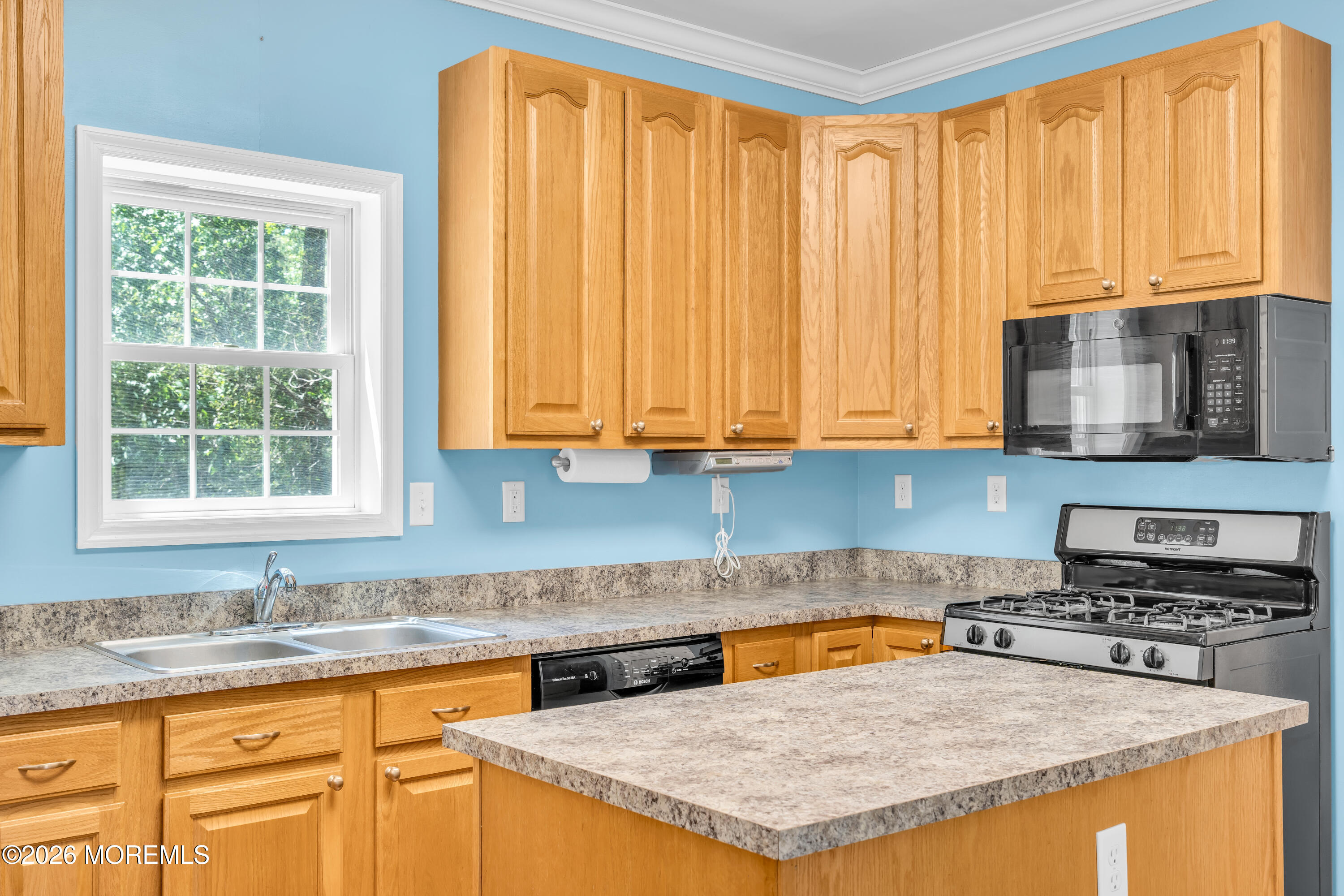 563 Vanderbilt Avenue Bayville NJ 08721