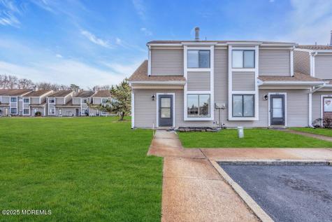 802 Sandra Place Brick NJ 08724