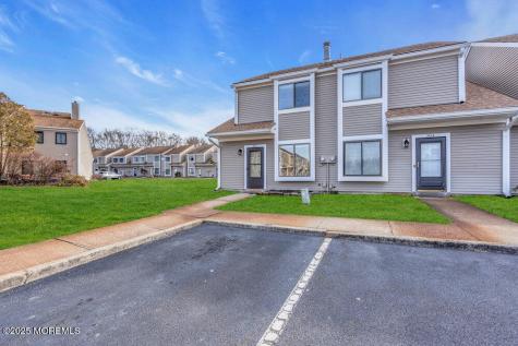802 Sandra Place Brick NJ 08724