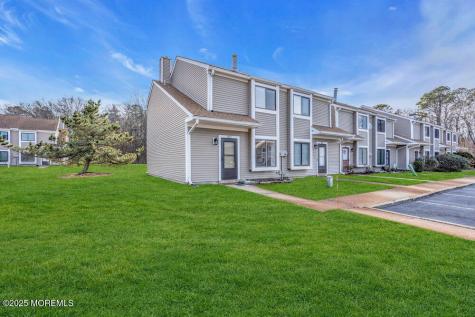 802 Sandra Place Brick NJ 08724
