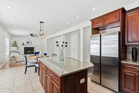 893 Lakehurst Avenue Jackson NJ 08527
