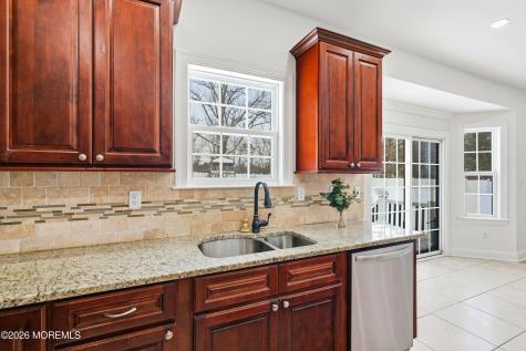 893 Lakehurst Avenue Jackson NJ 08527