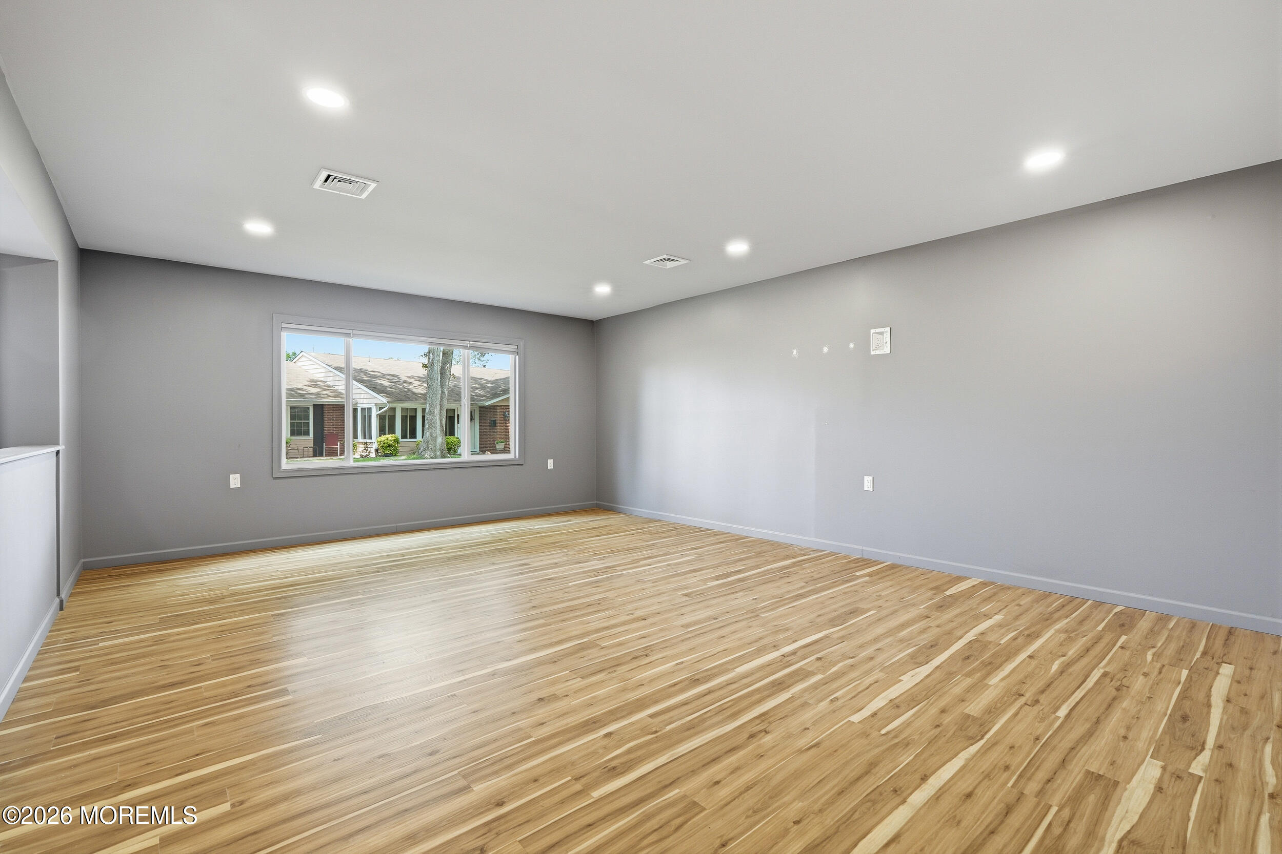 206 Huntington Drive Lakewood NJ 08701