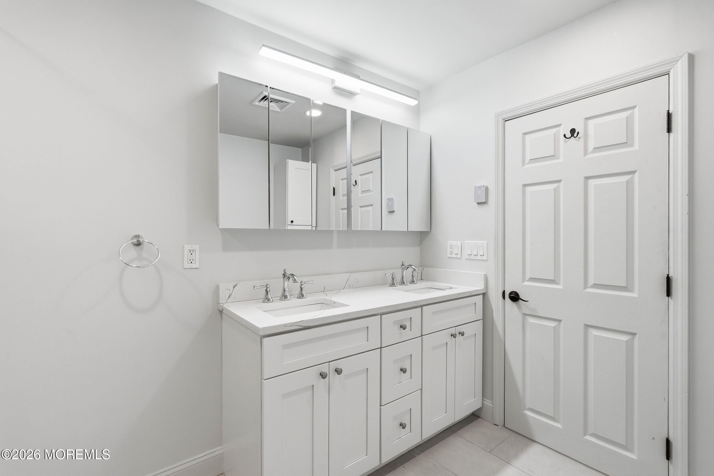 206 Huntington Drive Lakewood NJ 08701