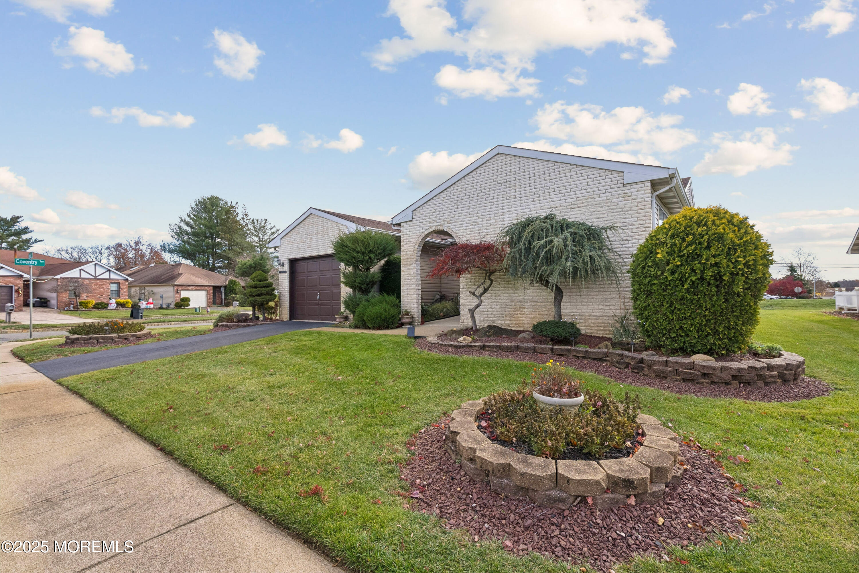 1 Suffolk Way Marlboro NJ 07746