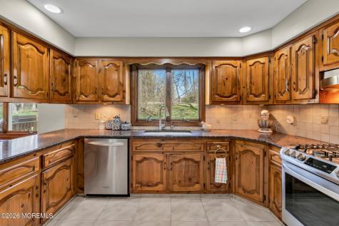 44 Bunker Hill Drive Middletown NJ 07748