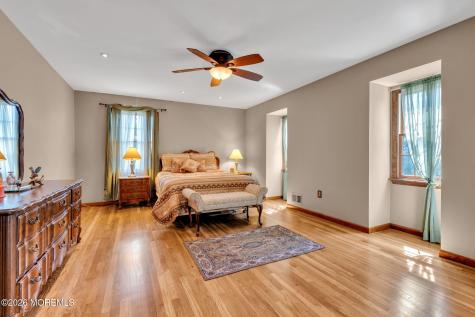 44 Bunker Hill Drive Middletown NJ 07748
