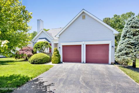 52 Skyline Drive Lakewood NJ 08701
