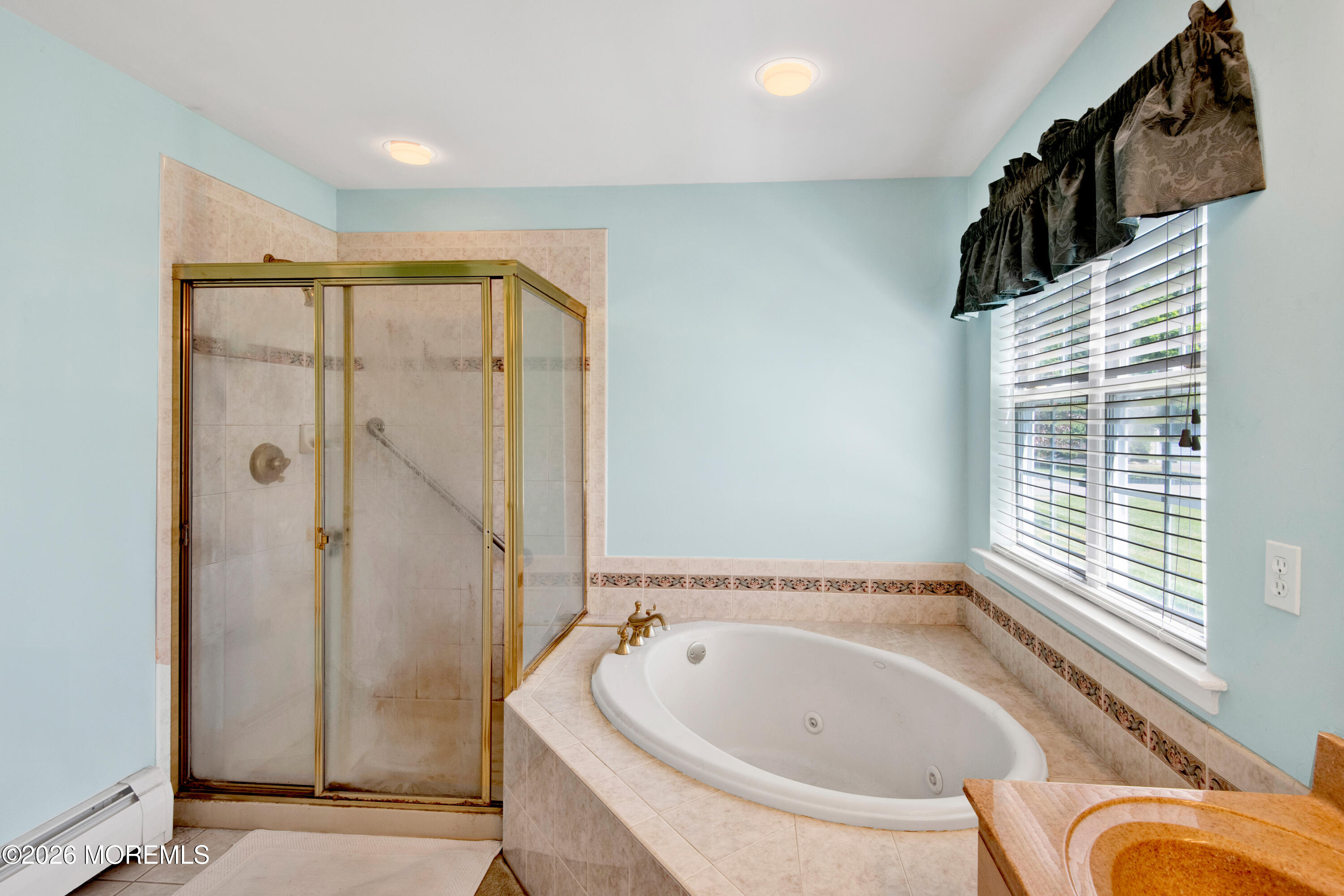 52 Skyline Drive Lakewood NJ 08701