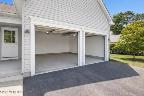 52 Skyline Drive Lakewood NJ 08701