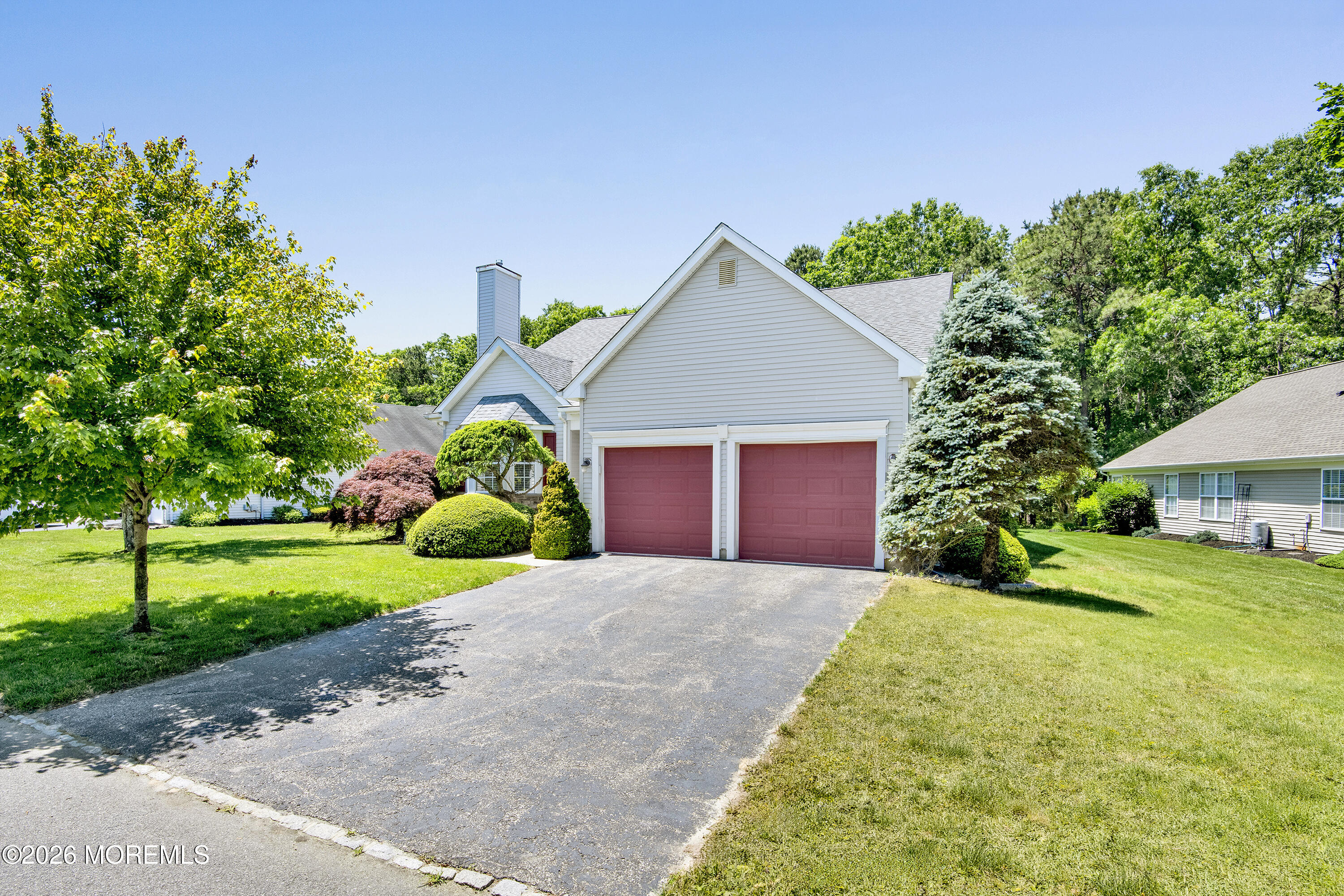52 Skyline Drive Lakewood NJ 08701