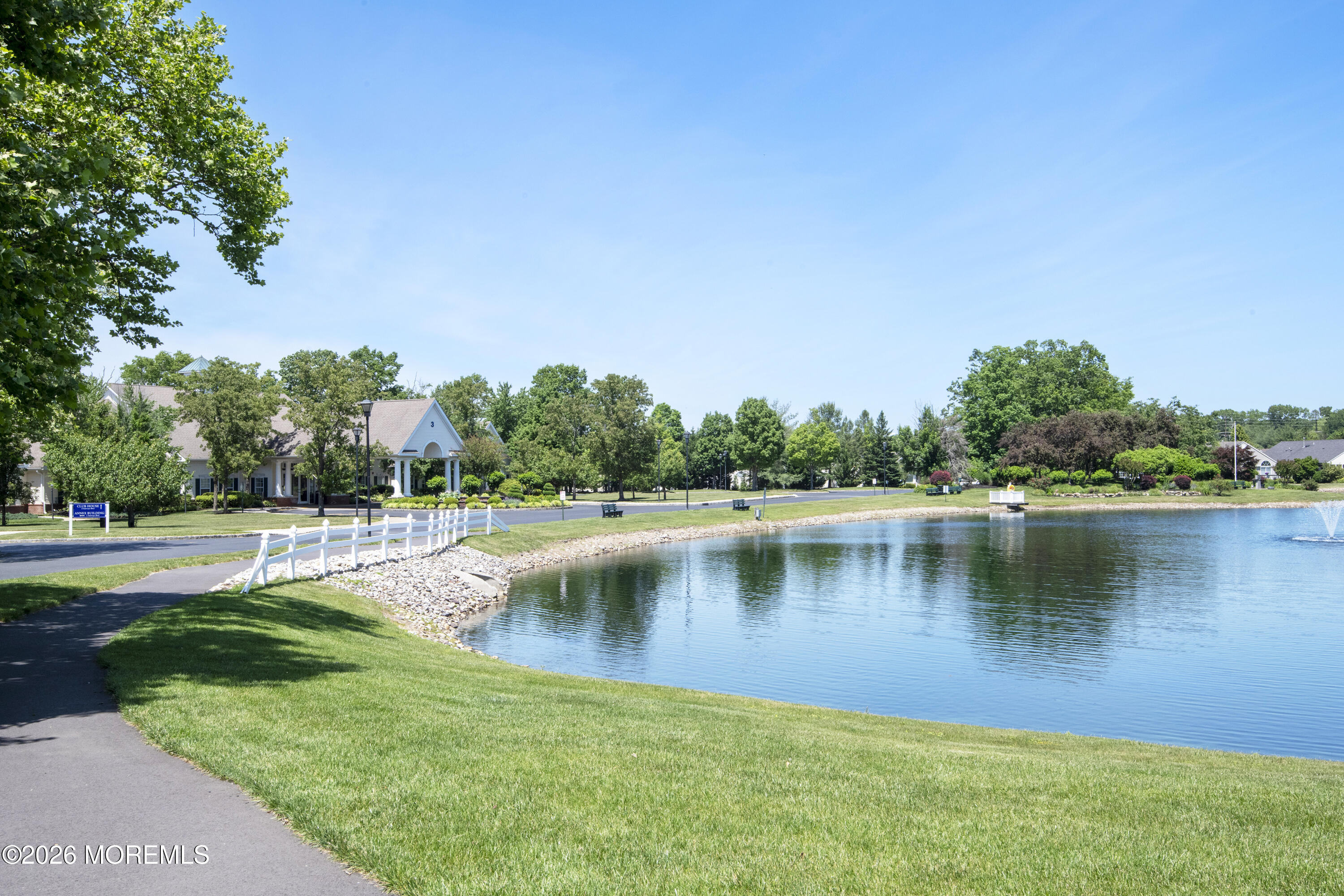 52 Skyline Drive Lakewood NJ 08701
