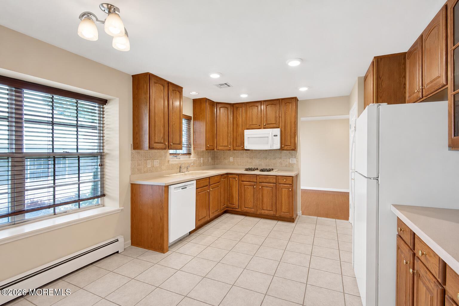 52 Skyline Drive Lakewood NJ 08701