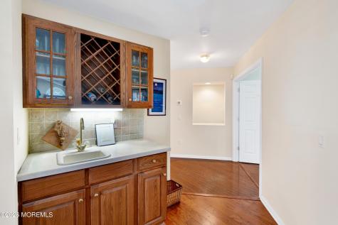 52 Skyline Drive Lakewood NJ 08701