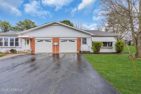 26 B Moccasin Drive Whiting NJ 08759