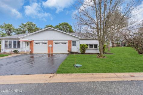26 B Moccasin Drive Whiting NJ 08759