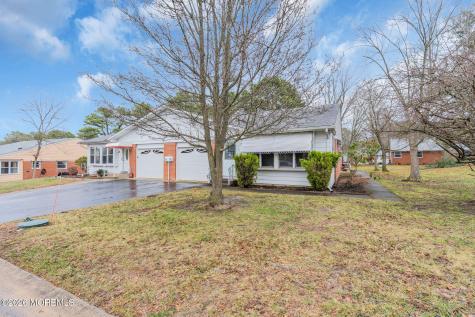 26 B Moccasin Drive Whiting NJ 08759