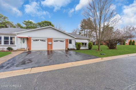 26 B Moccasin Drive Whiting NJ 08759