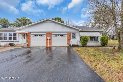 26 B Moccasin Drive Whiting NJ 08759