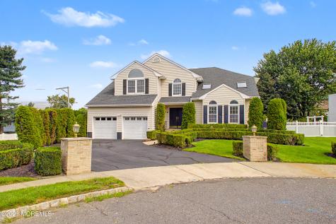 10 Campo Lane Hazlet NJ 07730
