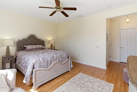 21 Lakeland Drive Barnegat NJ 08005