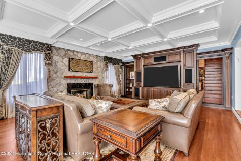 24 Bartram Road Englishtown NJ 07726