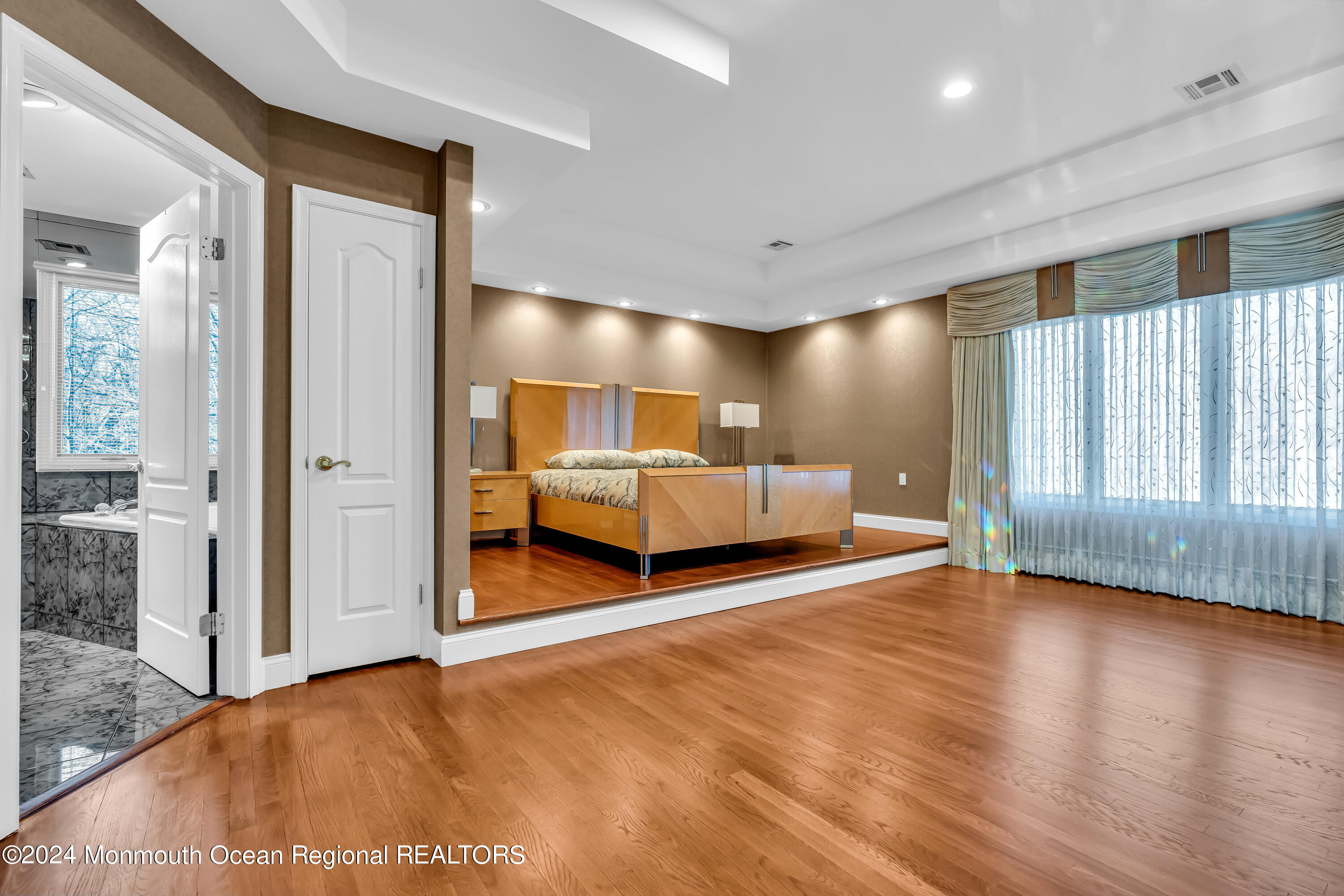 24 Bartram Road Englishtown NJ 07726
