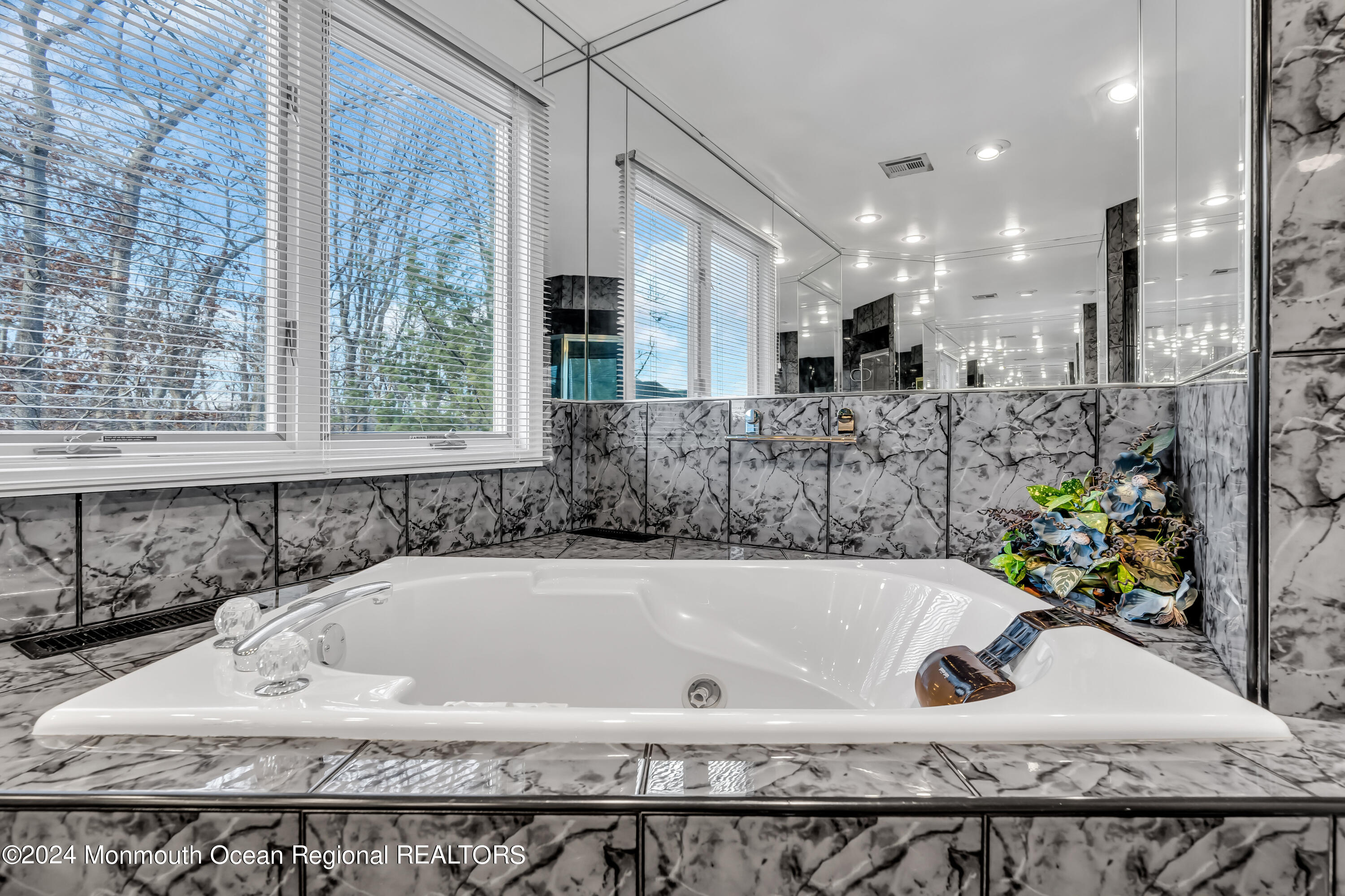 24 Bartram Road Englishtown NJ 07726