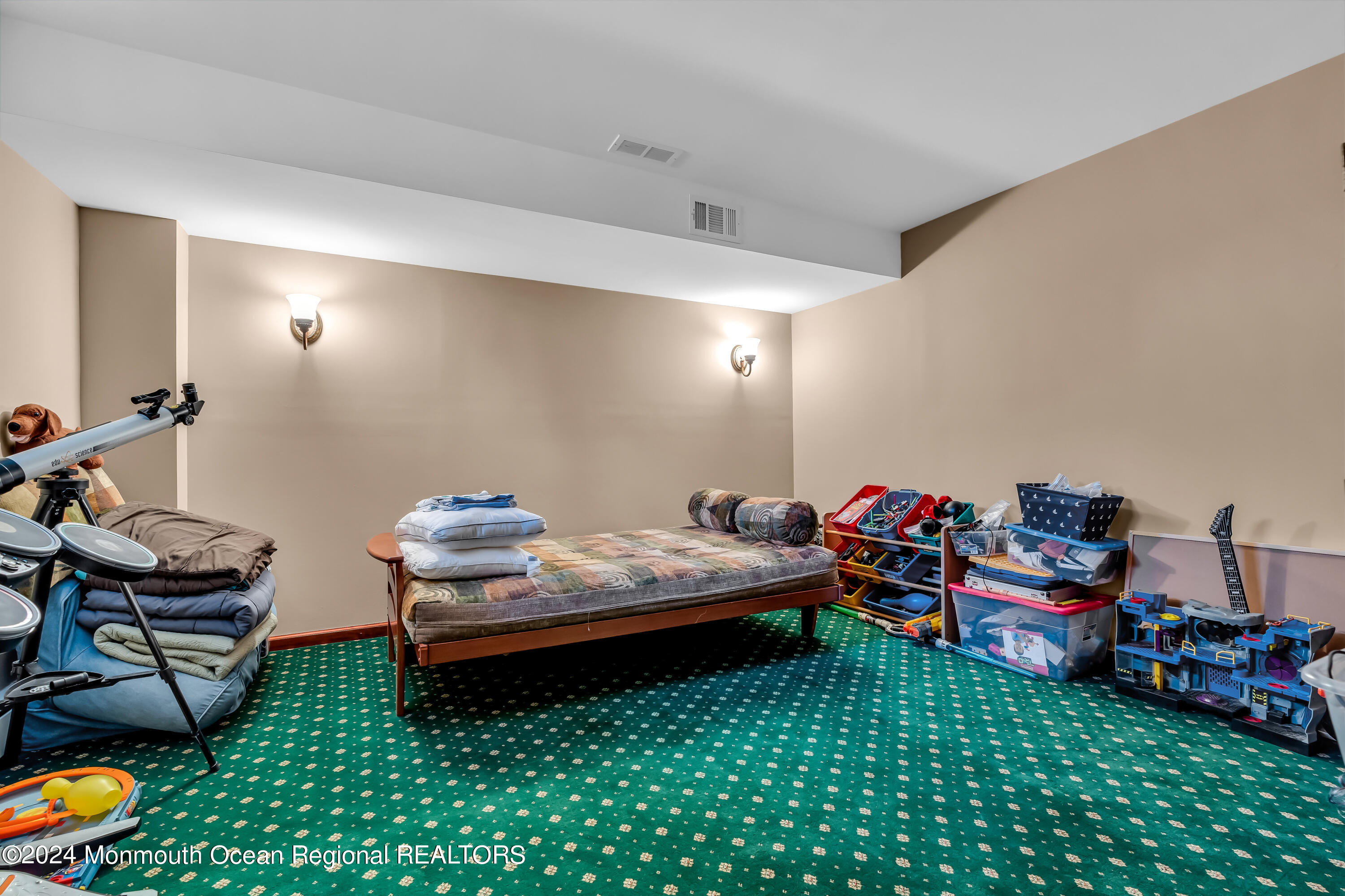 24 Bartram Road Englishtown NJ 07726