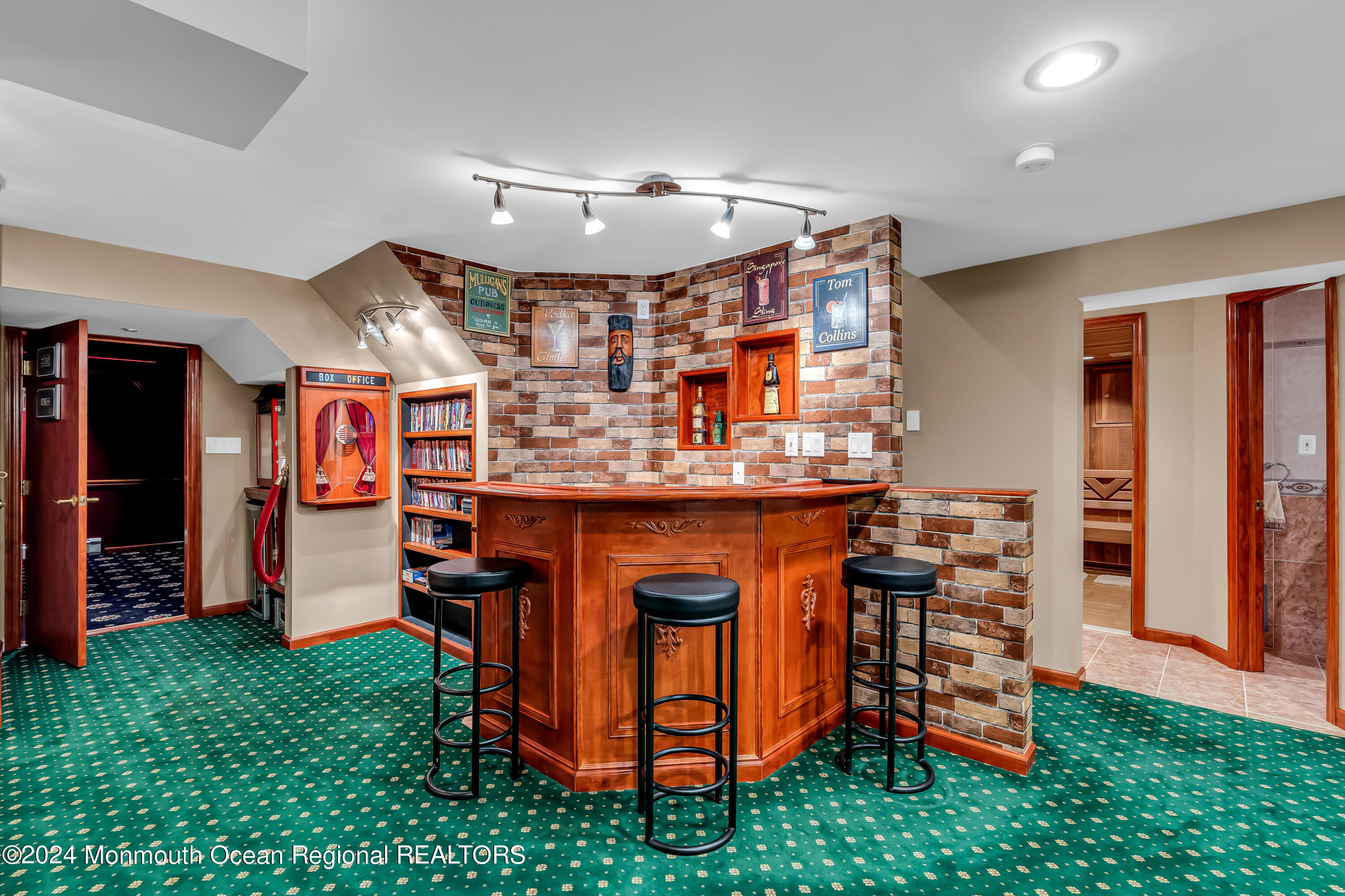 24 Bartram Road Englishtown NJ 07726