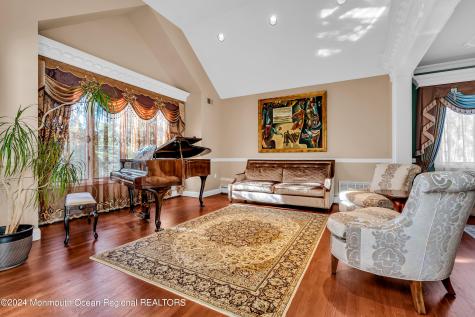 24 Bartram Road Englishtown NJ 07726