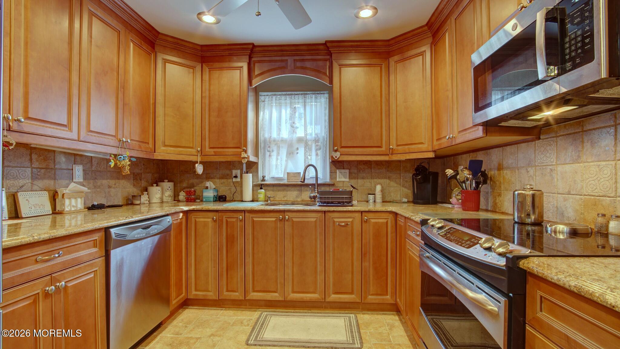 7 Hampton Drive Marlboro NJ 07746