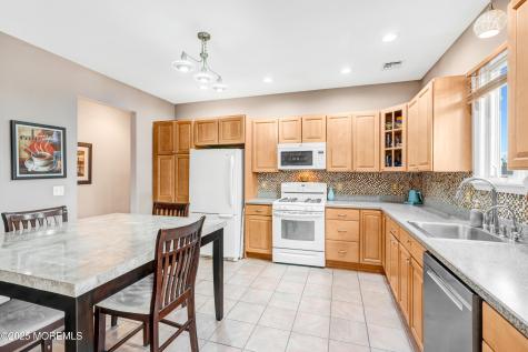 732 Wellington Avenue Toms River NJ 08757