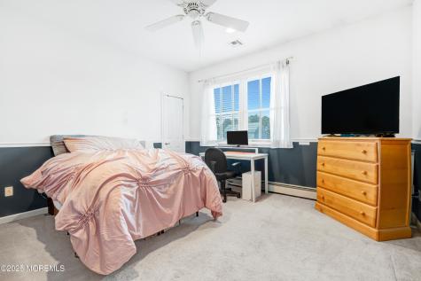 732 Wellington Avenue Toms River NJ 08757