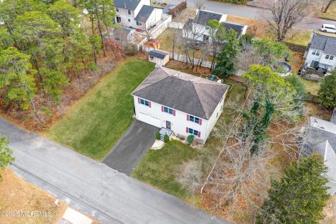 732 Wellington Avenue Toms River NJ 08757