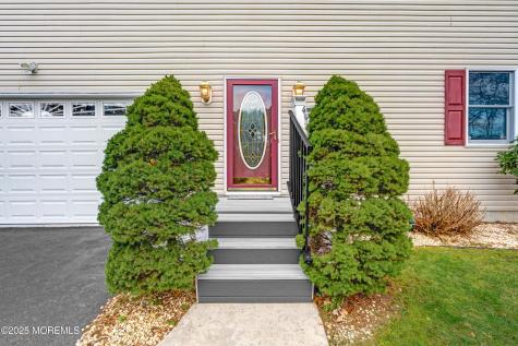 732 Wellington Avenue Toms River NJ 08757