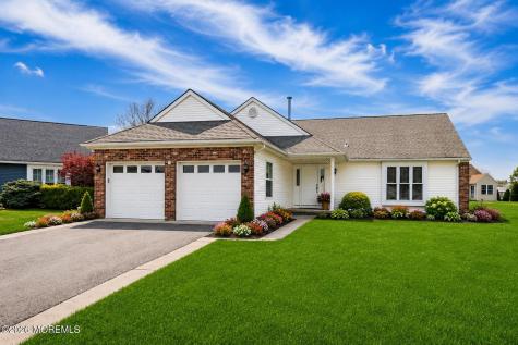 4 Otley Court Berkeley NJ 08721
