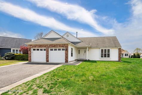 4 Otley Court Berkeley NJ 08721