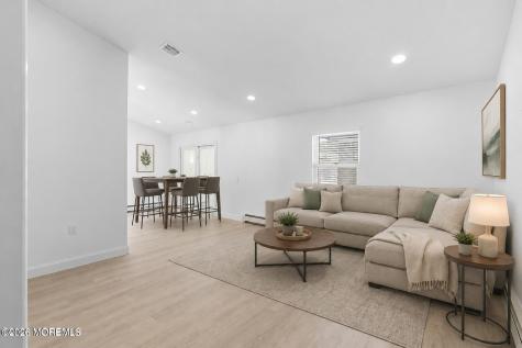4 Otley Court Berkeley NJ 08721