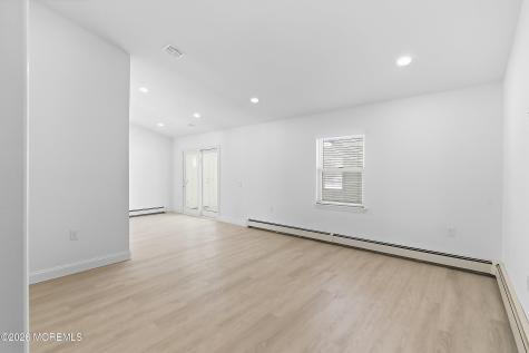 4 Otley Court Berkeley NJ 08721