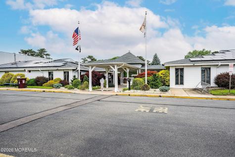4 Otley Court Berkeley NJ 08721