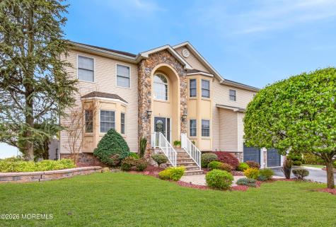 5 Selma Lane Hazlet NJ 07730