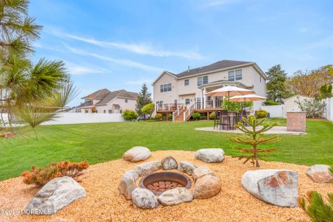 5 Selma Lane Hazlet NJ 07730